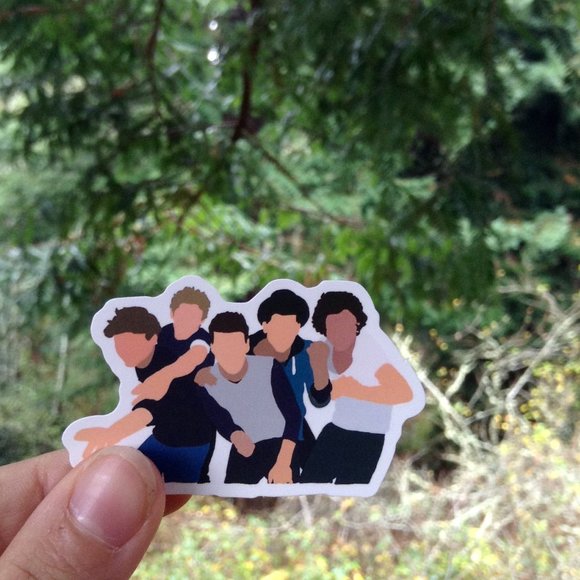 ONE DIRECTION STICKER😍🦋✨ - Picture 2 of 2